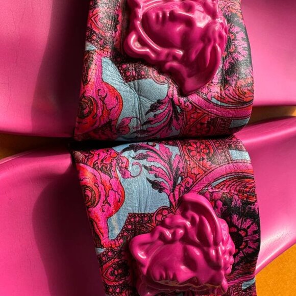 Authentic Versace Pink Baroque Medusa Head Slides - Bold & Stylish - Picture 2 of 12